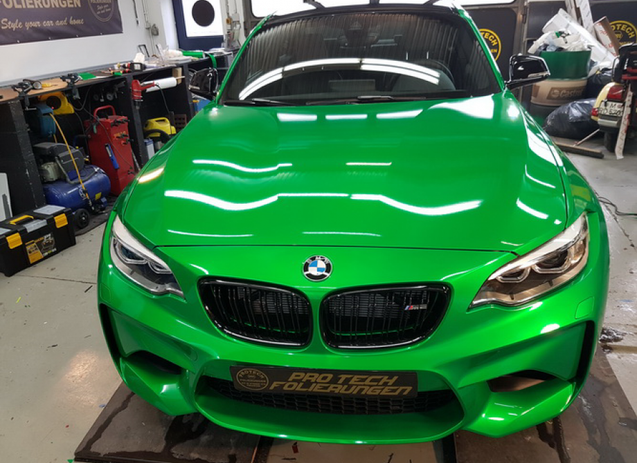 BMW M2 Glossy Green